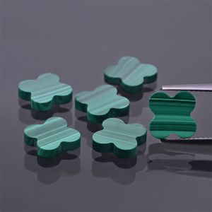 Čtyřlístek z malachitu 10x10 MM