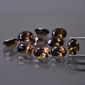 Oválný kámen, kužel - kouřový křemen 7x5 MM