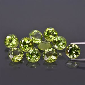 Kulatý kámen, kužel - peridot 2 MM